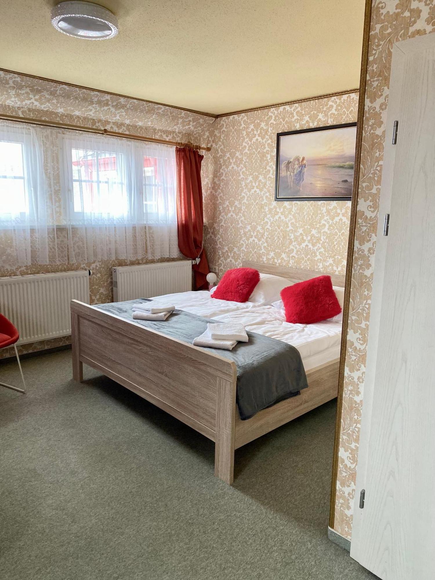 Haus Zur Pinge Hotel Altenberg Exterior photo